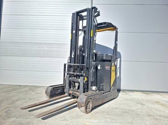 Carretilla retráctil Caterpillar NR16N2