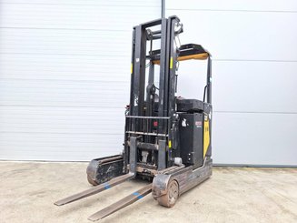 Carretilla retráctil Caterpillar NR16N2