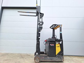 Carretilla retráctil Caterpillar NR16N2