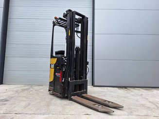 Apilador con plataforma Caterpillar NSR20N