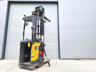 Apilador con plataforma Caterpillar NSR20N