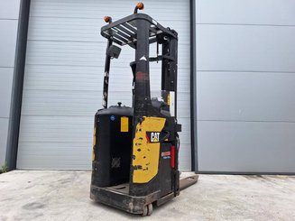 Apilador con plataforma Caterpillar NSR20N