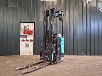 Apilador con plataforma Caterpillar NSR16N