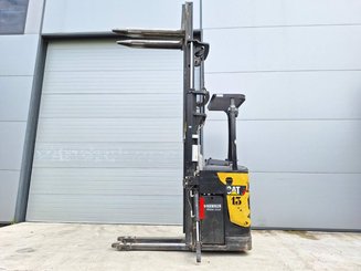 Apilador con plataforma Caterpillar NSR20N