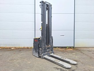 Apilador con conductor acompañante Caterpillar NSP16N2