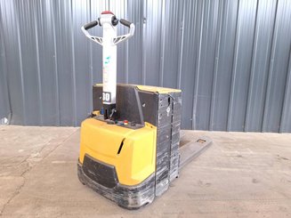 Transpaleta con conductor acompañante Caterpillar NPP20N2E