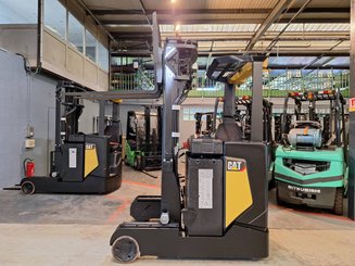 Carretilla retráctil Caterpillar NR16N2