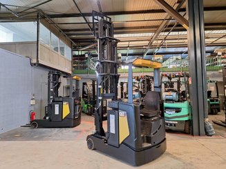 Carretilla retráctil Caterpillar NR16N2