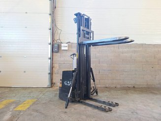 Apilador con conductor acompañante Caterpillar NSP16N2 - 6