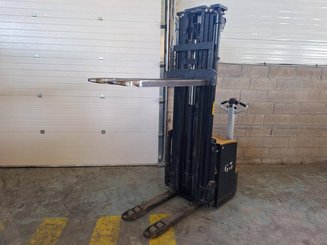 Apilador con conductor acompañante Caterpillar NSP16N2 - 2