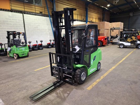 Carretilla contrapesada de 4 ruedas Hangcha AE25-I - 1