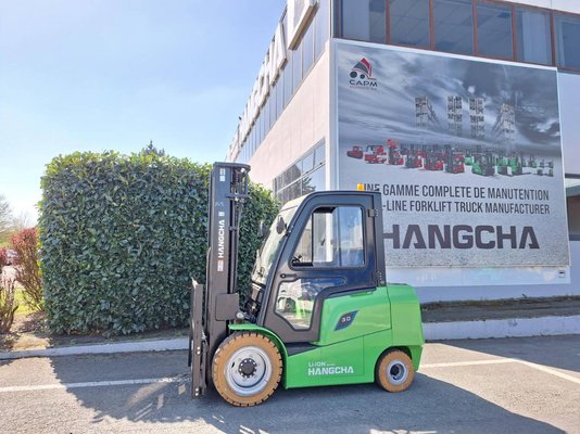 Carretilla contrapesada de 4 ruedas Hangcha AE30-I - 1