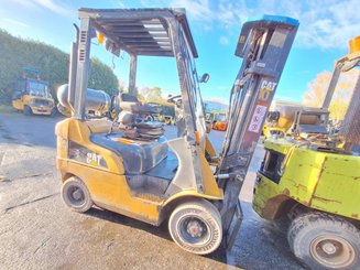 Carretilla contrapesada de 4 ruedas Caterpillar GP18N2