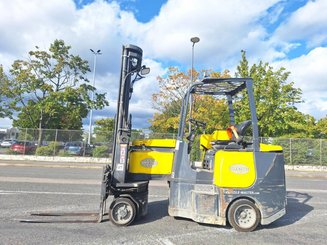 Carretilla articulada Aisle Master 20SE