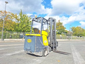 Carretilla articulada Aisle Master 20SE