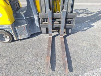 Carretilla articulada Aisle Master 20SE