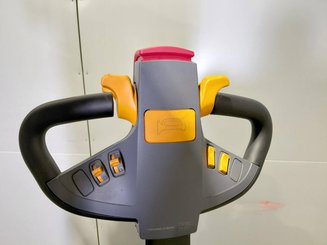 Apilador con plataforma Hangcha CQDB16-AC2S-I