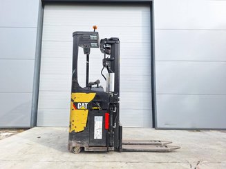 Apilador con plataforma Caterpillar NSR20N