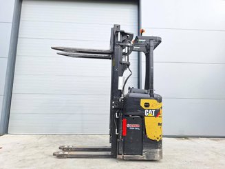 Apilador con plataforma Caterpillar NSR20N