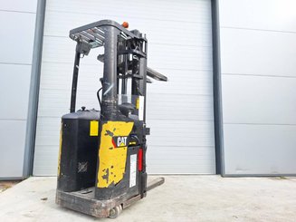 Apilador con plataforma Caterpillar NSR20N