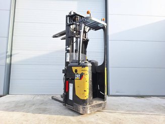 Apilador con plataforma Caterpillar NSR20N