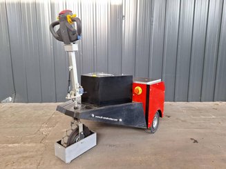 Tractor de remolque STI PTA2A