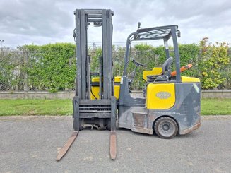 Carretilla articulada Aisle Master 20SE