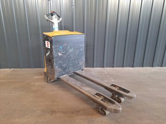Transpaleta con conductor acompañante Caterpillar NPP20N2