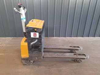 Transpaleta con conductor acompañante Caterpillar NPP20N2