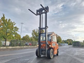 Carretilla contrapesada de 4 ruedas Heli CPYD45