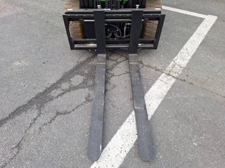 Carretilla contrapesada de 4 ruedas Hangcha XC18i