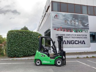 Carretilla contrapesada de 4 ruedas Hangcha XC25i