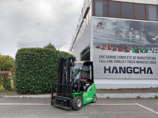 Carretilla contrapesada de 4 ruedas Hangcha XC25i - 1