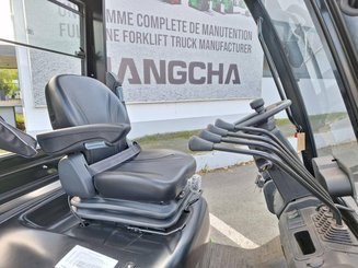 Carretilla contrapesada de 4 ruedas Hangcha XC18i