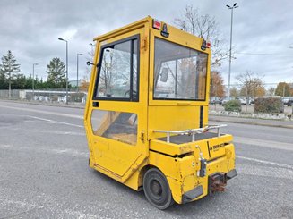 Tractor de remolque Charlatte TE206