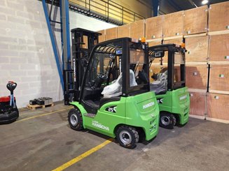 Carretilla contrapesada de 4 ruedas Hangcha XC25i