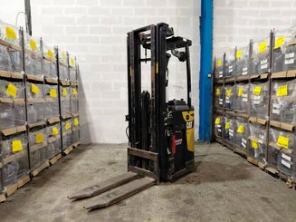 Apilador con plataforma Caterpillar NSR20N