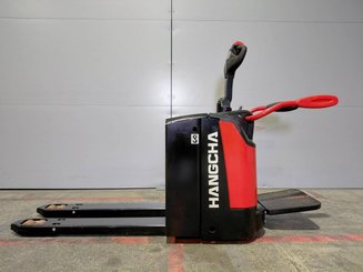 Transpaleta con plataforma Hangcha CBD30-AC2S