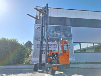 Carretilla multidireccional carga lateral Hubtex DQ45D - 1