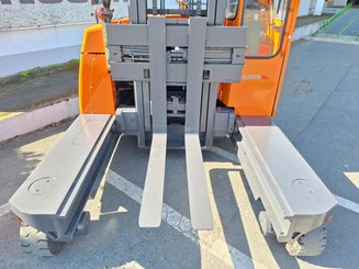 Carretilla multidireccional carga lateral Hubtex DQ45D