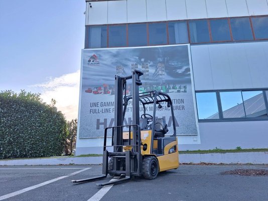 Carretilla contrapesada de 3 ruedas Caterpillar EP16NT - 1