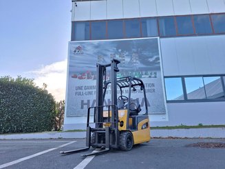 Carretilla contrapesada de 3 ruedas Caterpillar EP16NT - 1