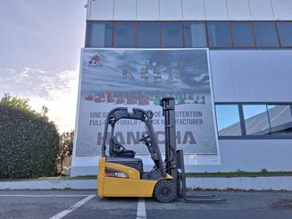 Carretilla contrapesada de 3 ruedas Caterpillar EP16NT - 5