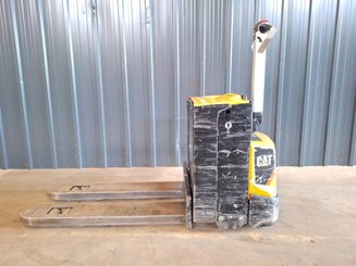 Transpaleta con conductor acompañante Caterpillar NPP20N2E