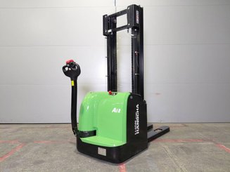 Apilador con conductor acompañante Hangcha CDD12-AC2-i  - 1