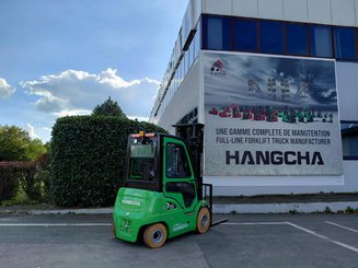 Carretilla contrapesada de 4 ruedas Hangcha XC25i