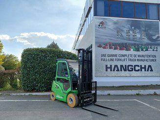 Carretilla contrapesada de 4 ruedas Hangcha XC25i
