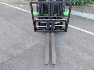 Carretilla contrapesada de 4 ruedas Hangcha XC25i - 7