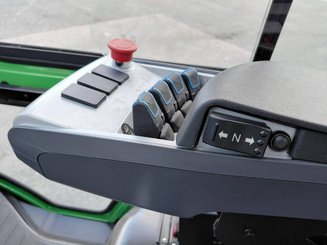 Carretilla contrapesada de 4 ruedas Hangcha XC25i - 9