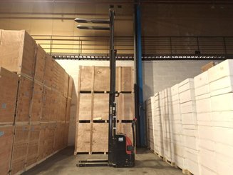 Apilador con conductor acompañante Hangcha CDD12-E